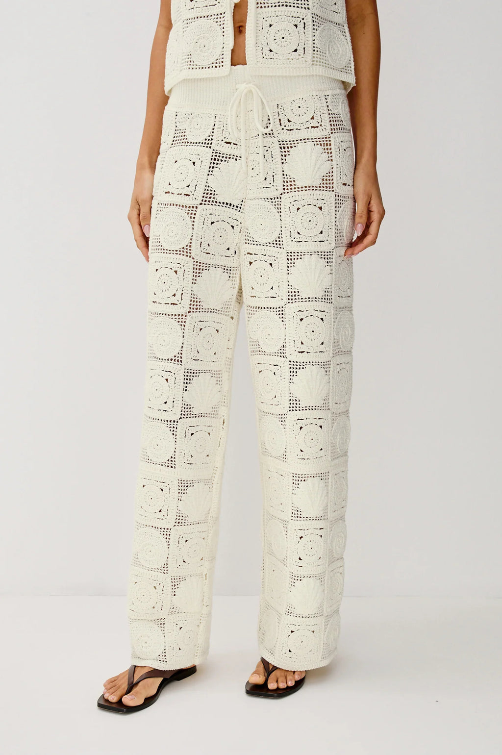 White Sea Shell Crochet Maja Pant