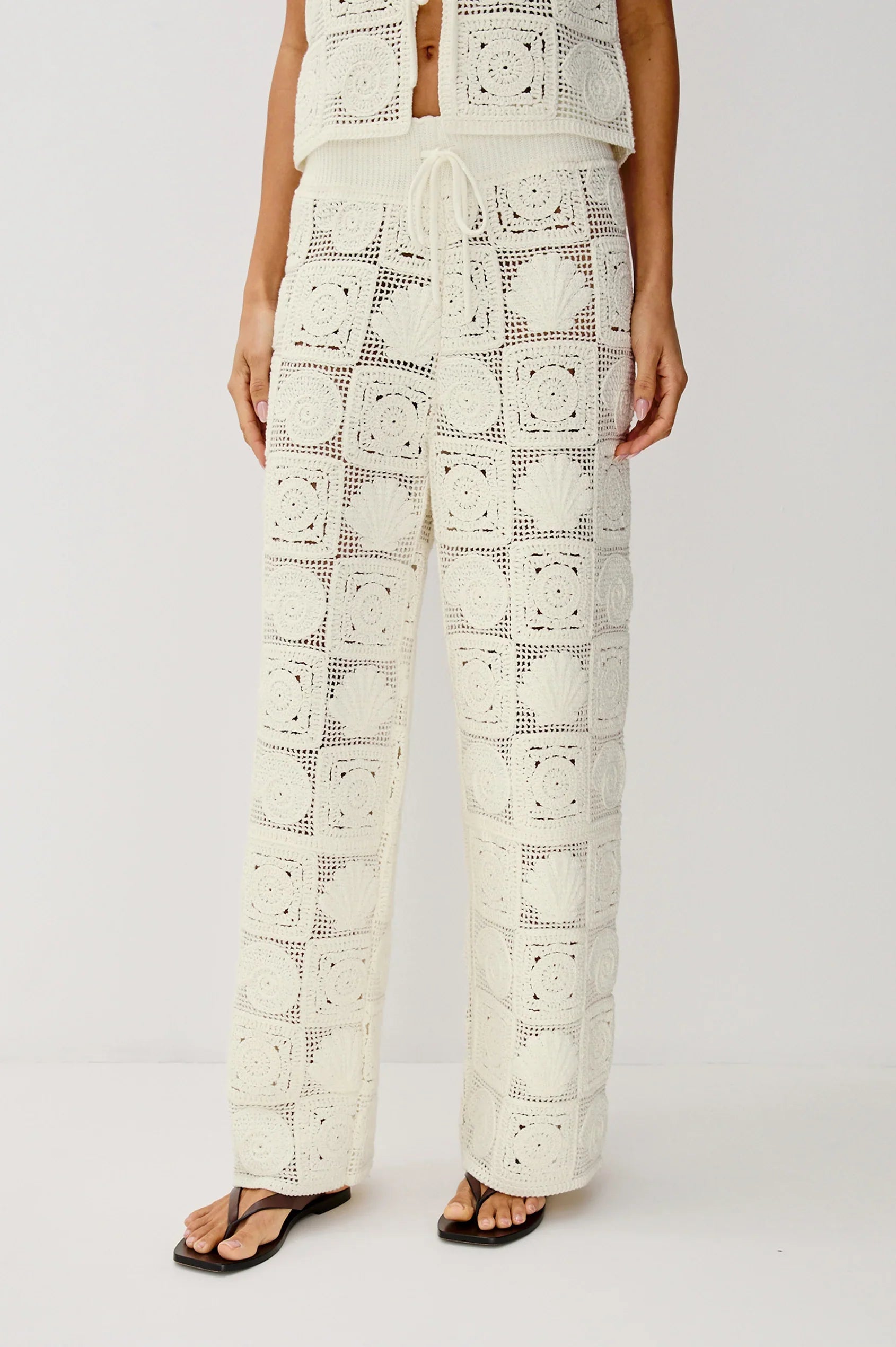 White Sea Shell Crochet Maja Pant