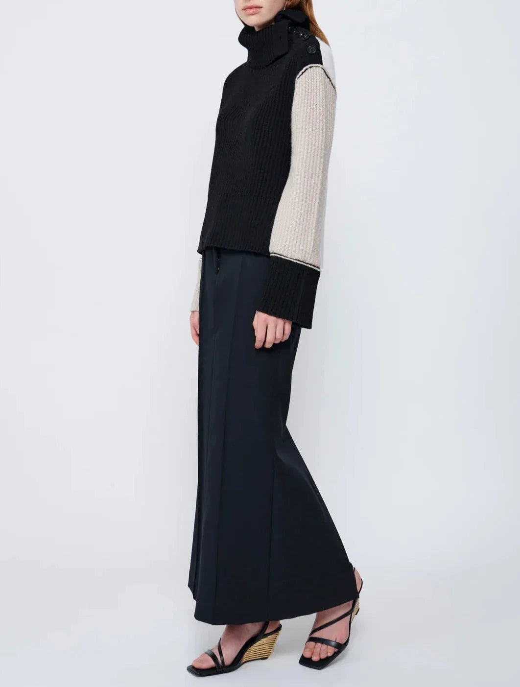 Flores Colorblock Sweater