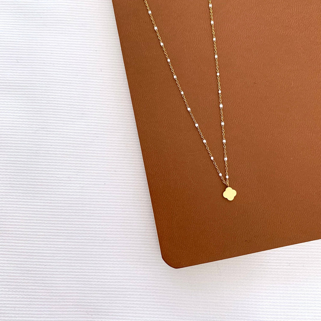 Clover Pendant Necklace with White Chain