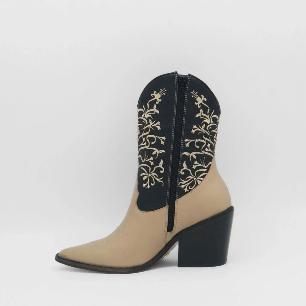 Encore Black/Tan Leather Cowboy Boots