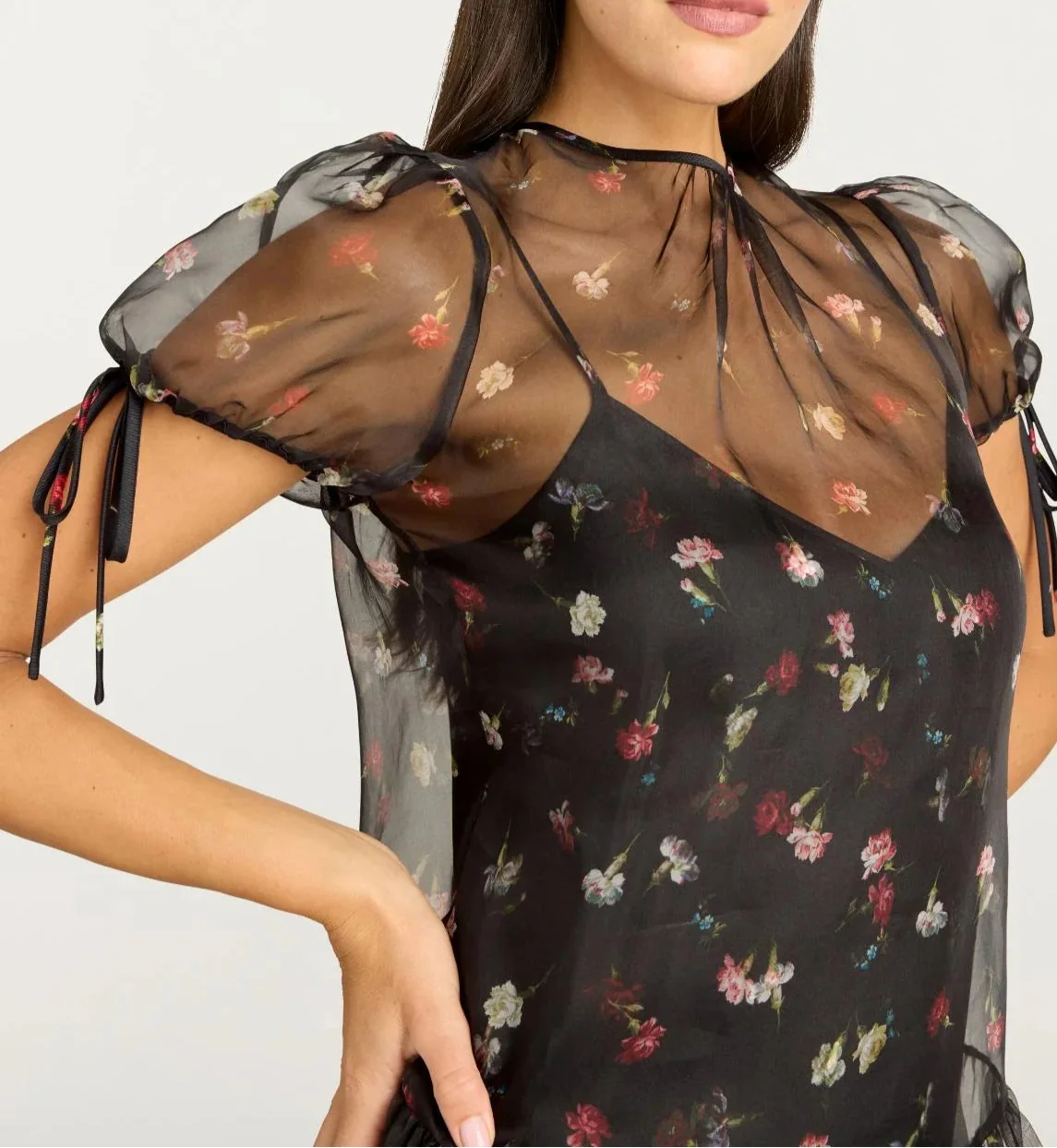 Black Tumbing Carnation Kaida Dress