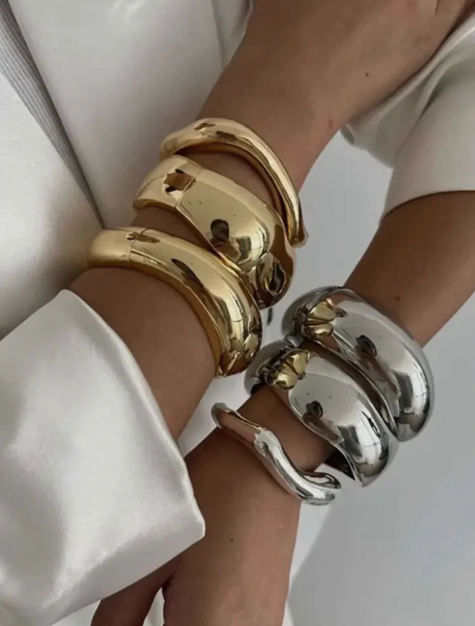 Luxe Magnetic Clasp Bracelet