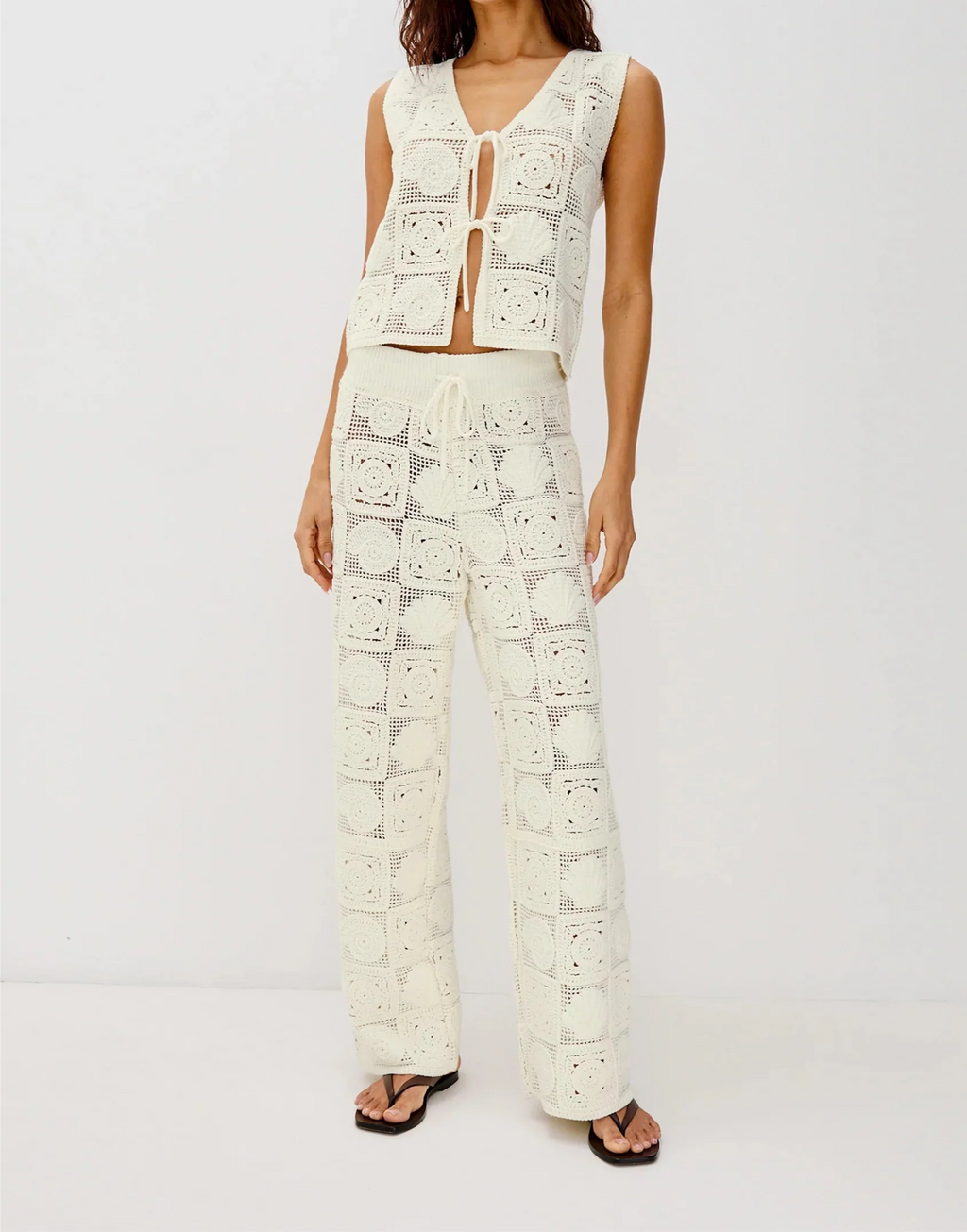 White Sea Shell Crochet Maja Pant